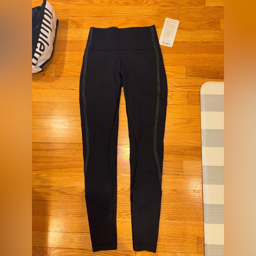 Lululemon Stop Drop & Squat Tight 28"- size 4- black - Picture 7 of 11
